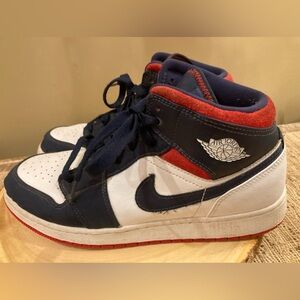 Nike Air Jordan White Navy Blue Red‎ Mid BQ6931-104 Youth 7Y